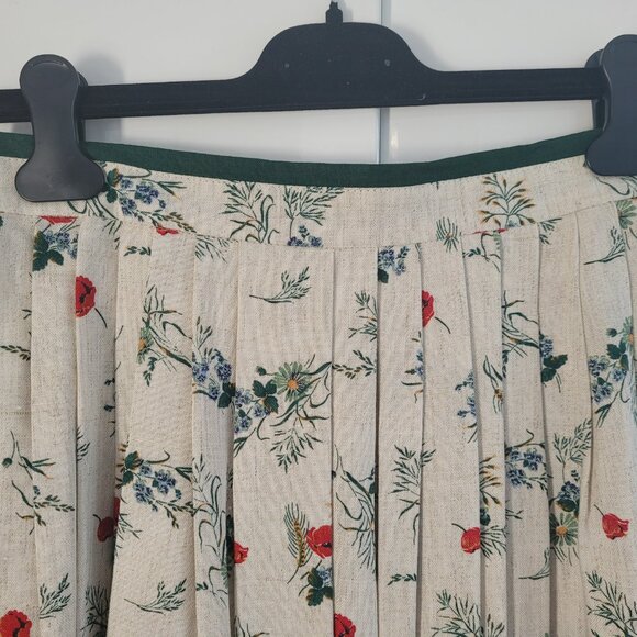 Rare Vintage Wenger of Austria Cottagecore Pleated Skirt - Picture 6 of 9
